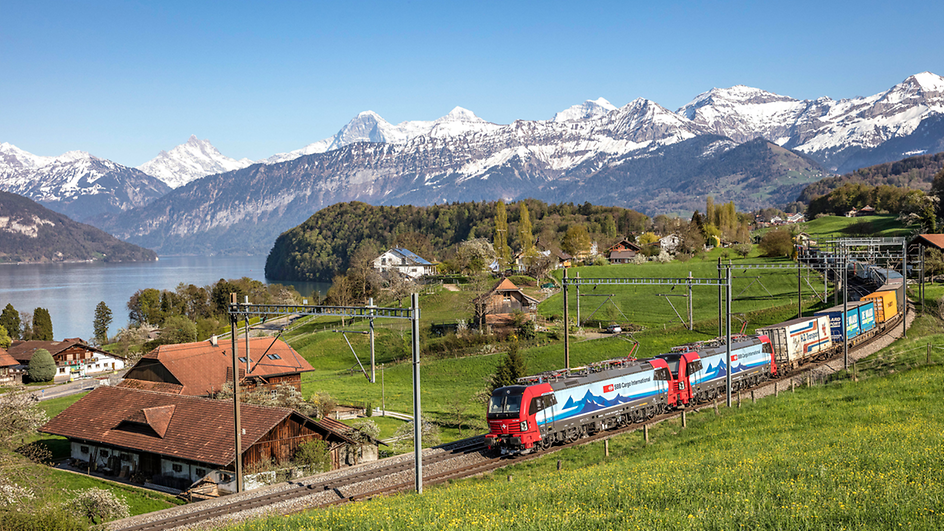 Güterzug der SBB Cargo in der Schweiz