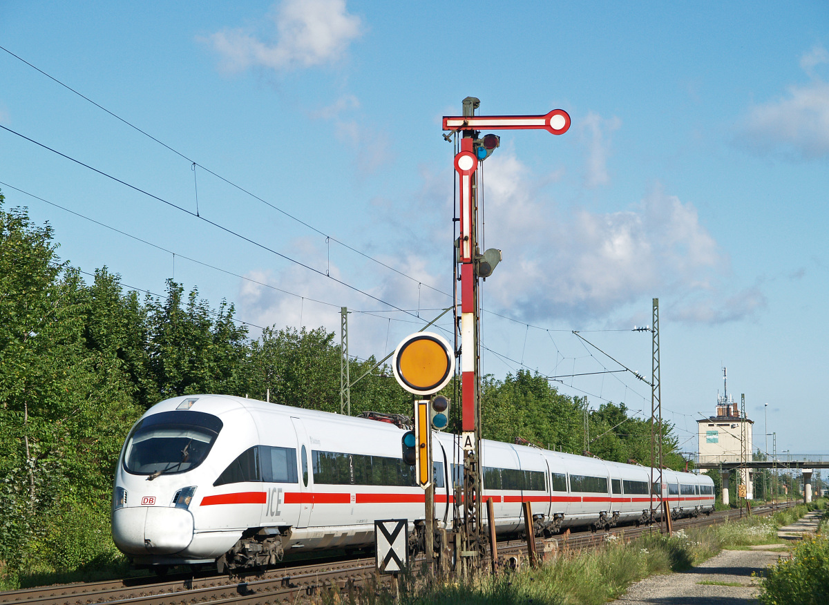 Digitale LaInformationen Deutsche Bahn AG